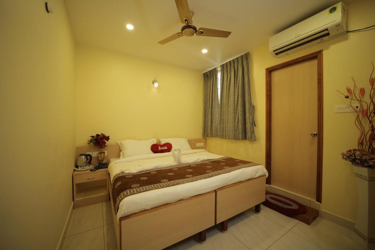Nadanam Inn Puduccseri Kültér fotó
