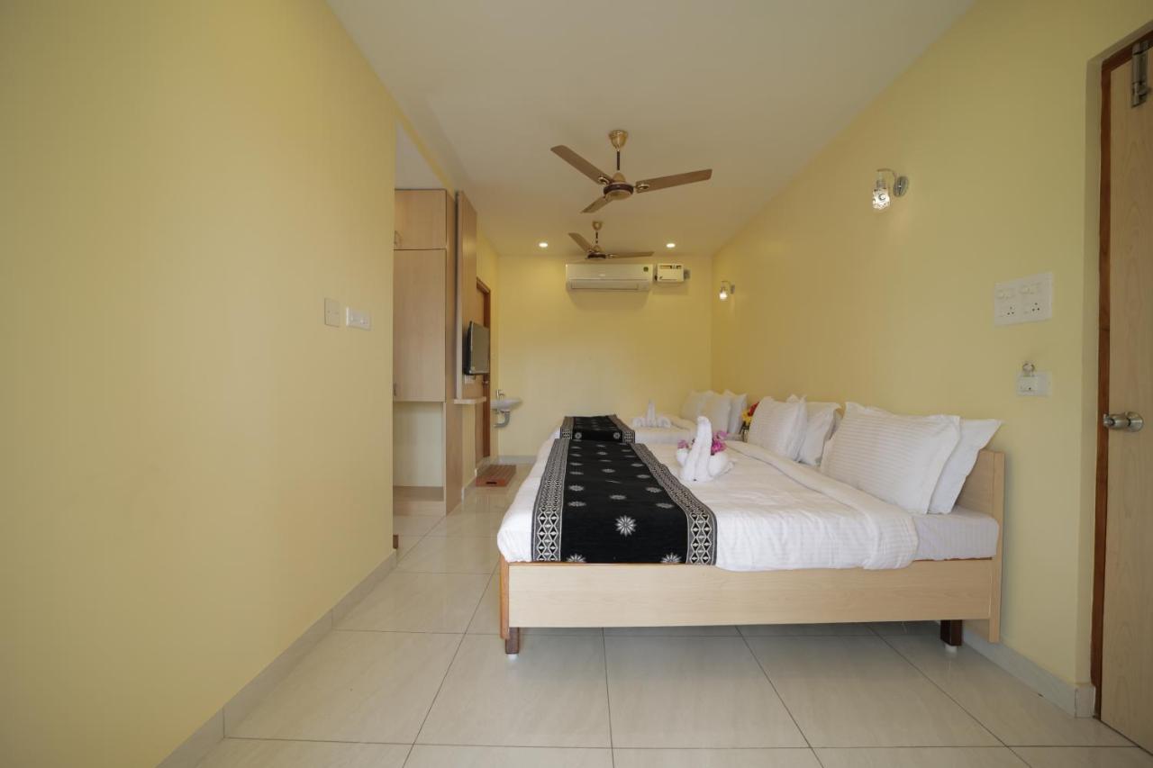 Nadanam Inn Puduccseri Kültér fotó